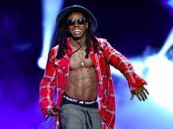 Höre dir das Song Lil Wayne Sucker For Pain (Feat. Wiz Khalifa & Imagine Dragons & Logic & Ty Dolla Sign & X Ambassadors) online aus der Wiedergabeliste Beste Lieder 2016 kostenlos.