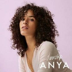 Neben Liedern von Marisa Monte kannst du dir kostenlos online Songs von Anya hören.