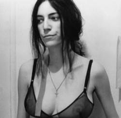 Patti Smith Within You Without You kostenlos online hören.