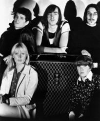 Neben Liedern von The Heptones kannst du dir kostenlos online Songs von The Velvet Underground hören.