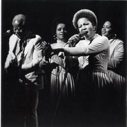 The Staple Singers Who Took The Merry Out Of Chri kostenlos online hören.