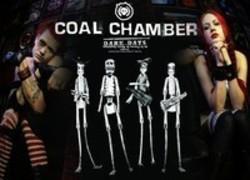 Neben Liedern von Conan Gray kannst du dir kostenlos online Songs von Coal Chambe hören.