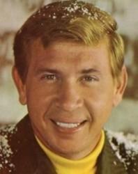Buck Owens Meanwhile Back At The Ranch kostenlos online hören.