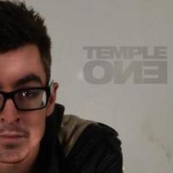 Neben Liedern von Curio kannst du dir kostenlos online Songs von Temple One hören.