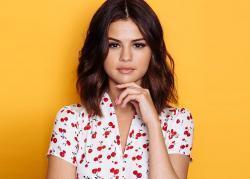 Selena Gomez Who Says kostenlos online hören.