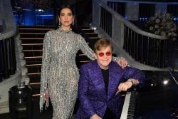 Höre dir besten Elton John & Dua Lipa Songs kostenlos online an.