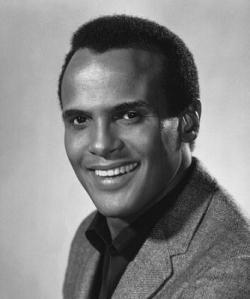 Neben Liedern von J.r. Writer kannst du dir kostenlos online Songs von Harry Belafonte hören.