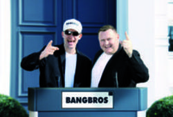Neben Liedern von Skip James kannst du dir kostenlos online Songs von Bangbros hören.