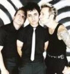 Green Day She's A Rebel kostenlos online hören.